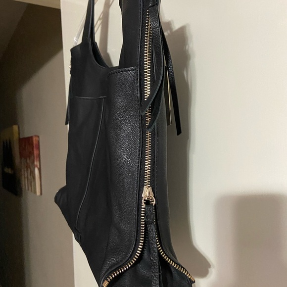 Vince Camuto, nice black leather tote bag - Picture 4 of 9